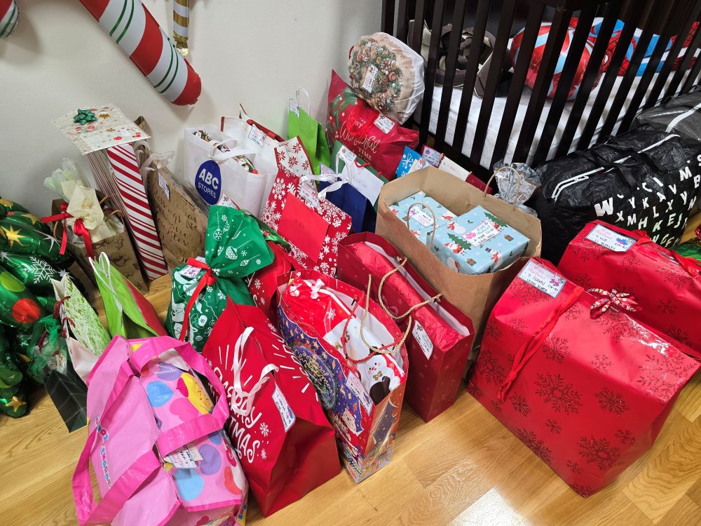 米軍慰問「クリスマス会」が開催されました！