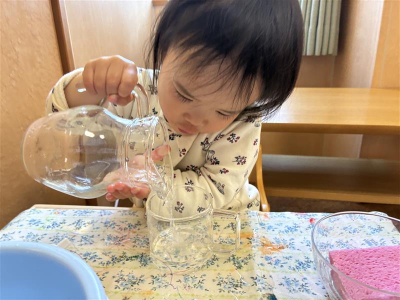 そーっと、そそぐよ