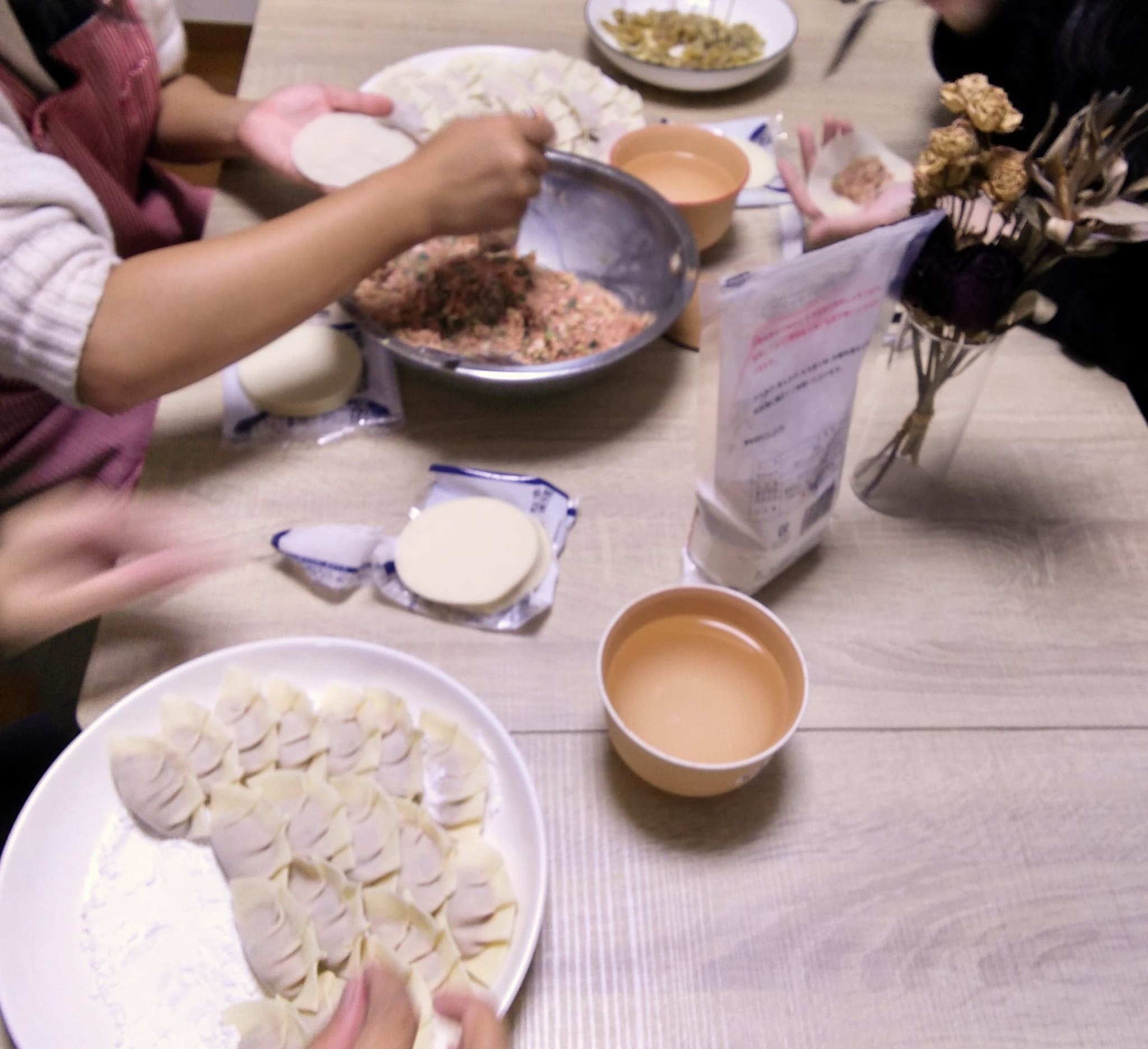 餃子づくり