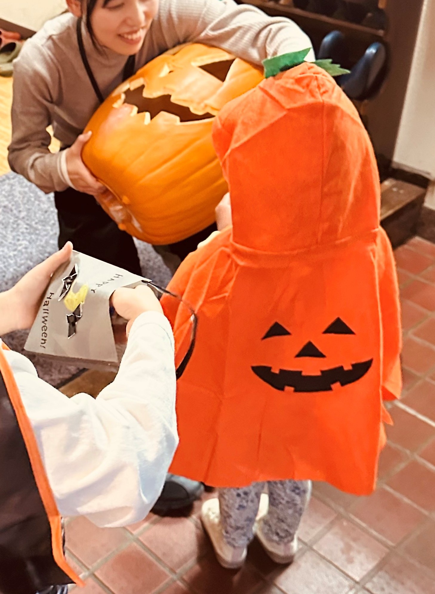 HALLOWEENのホームページ、更新しました！