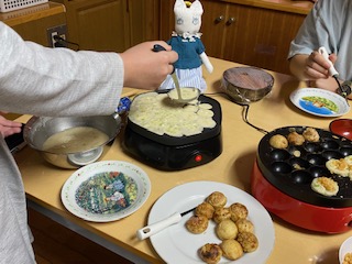 たこ焼きを焼く会　それを「タコパ」と呼ぶらしい