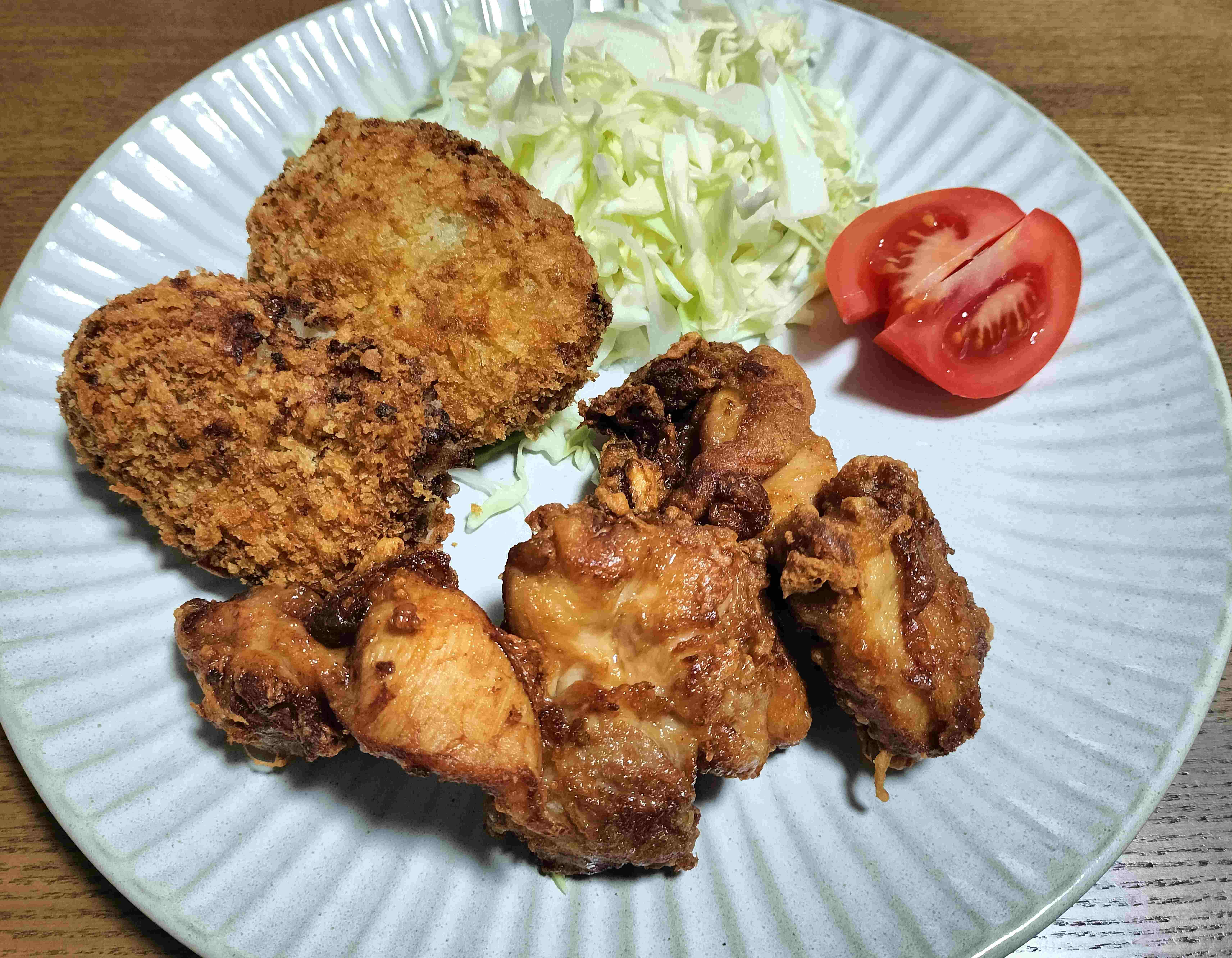 ホーム長の夕食づくり　「　コロッケと唐揚げ　」