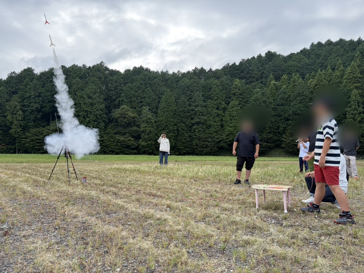 「ロケット製作体験」