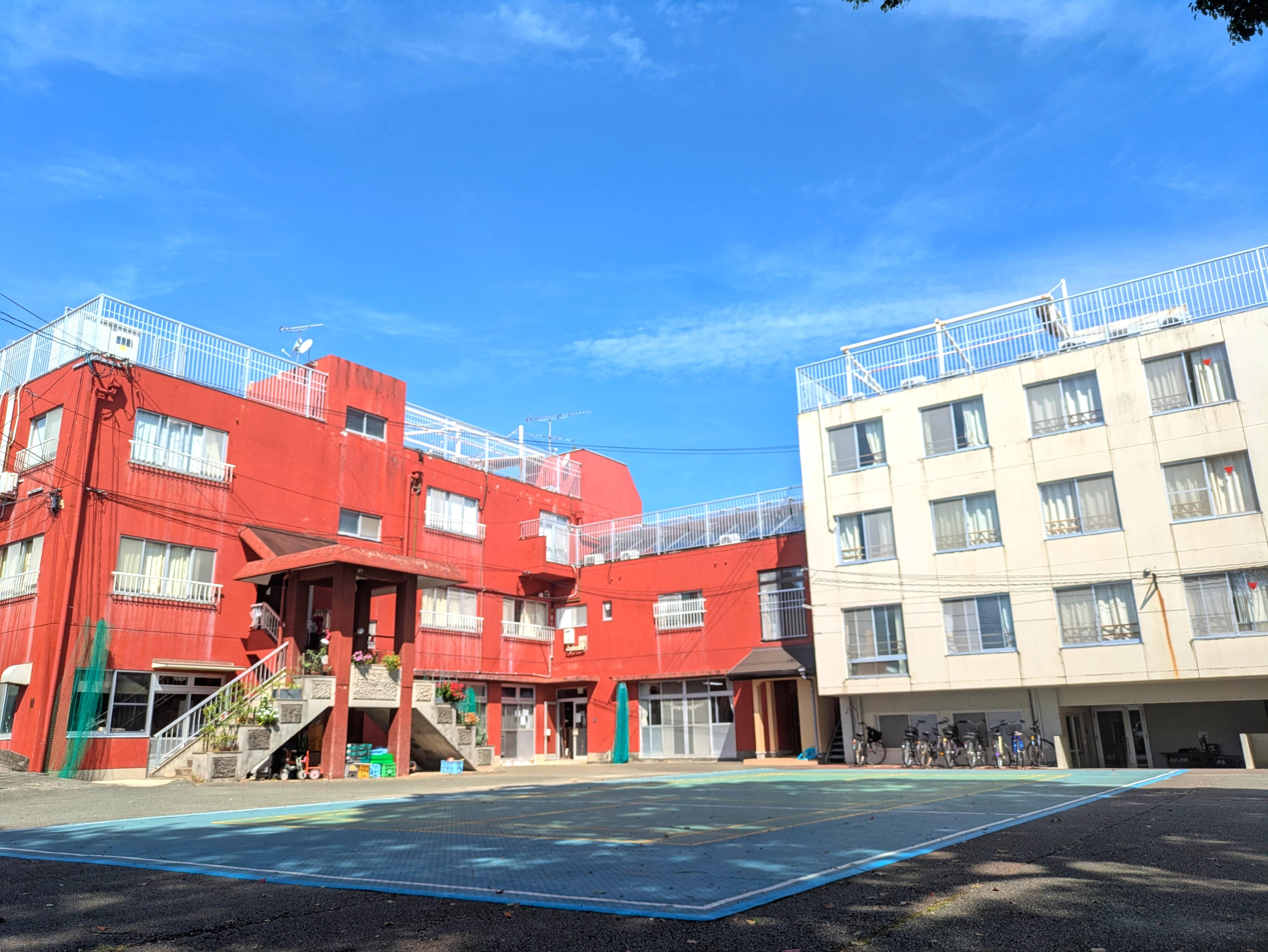 龍山学苑
